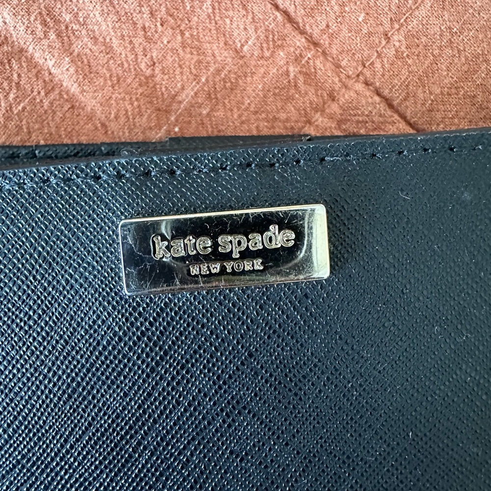 Kate Spade wallet - Picture 2 of 4